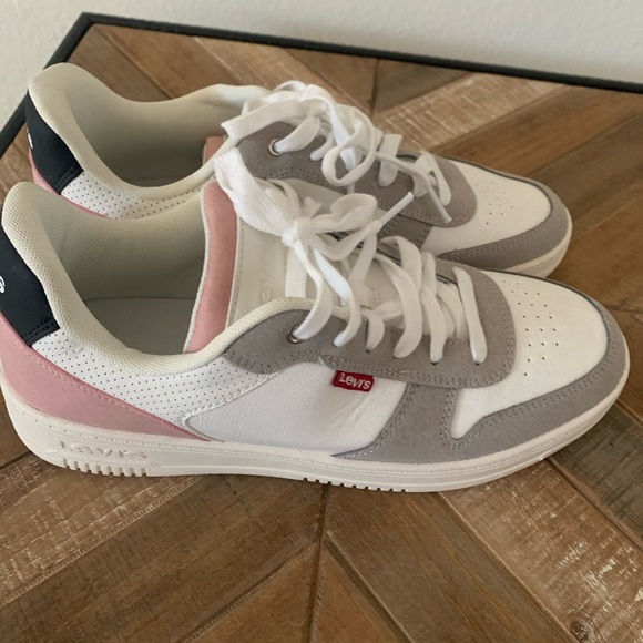 Levi's White, Pink, and Gray Casual Sneakers - Picture 1 of 3
